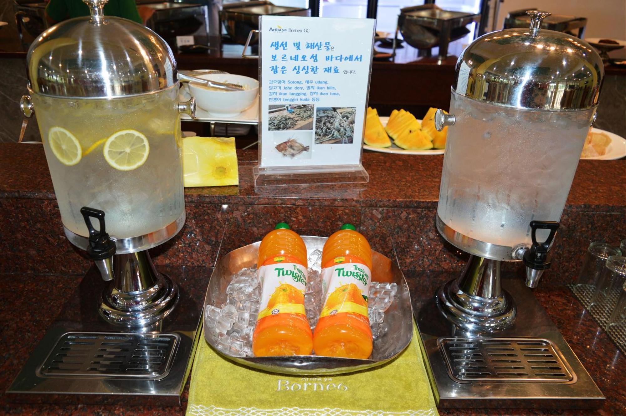 Artitaya Borneo Golf & Resort Papar Ngoại thất bức ảnh