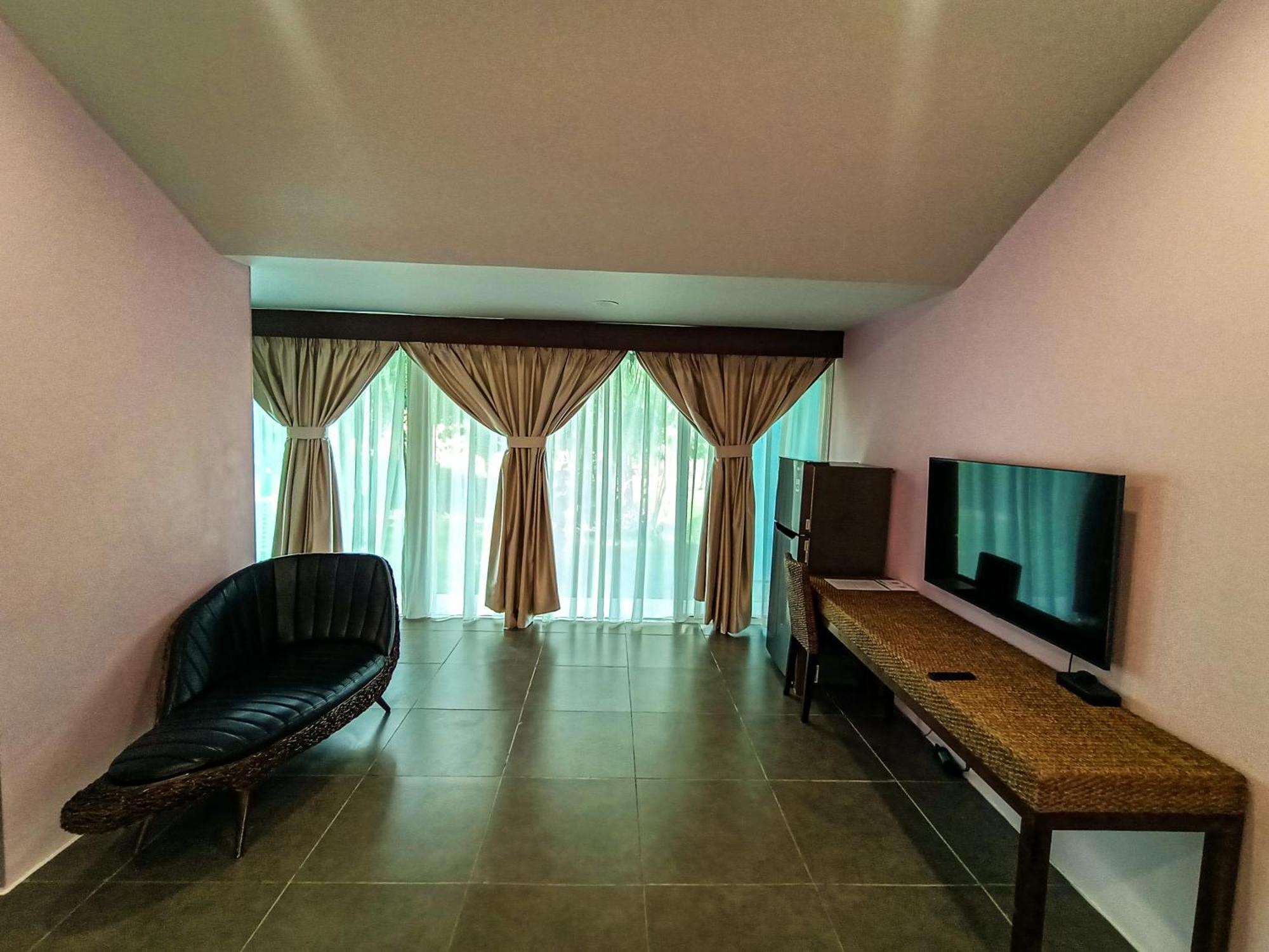 Artitaya Borneo Golf & Resort Papar Ngoại thất bức ảnh