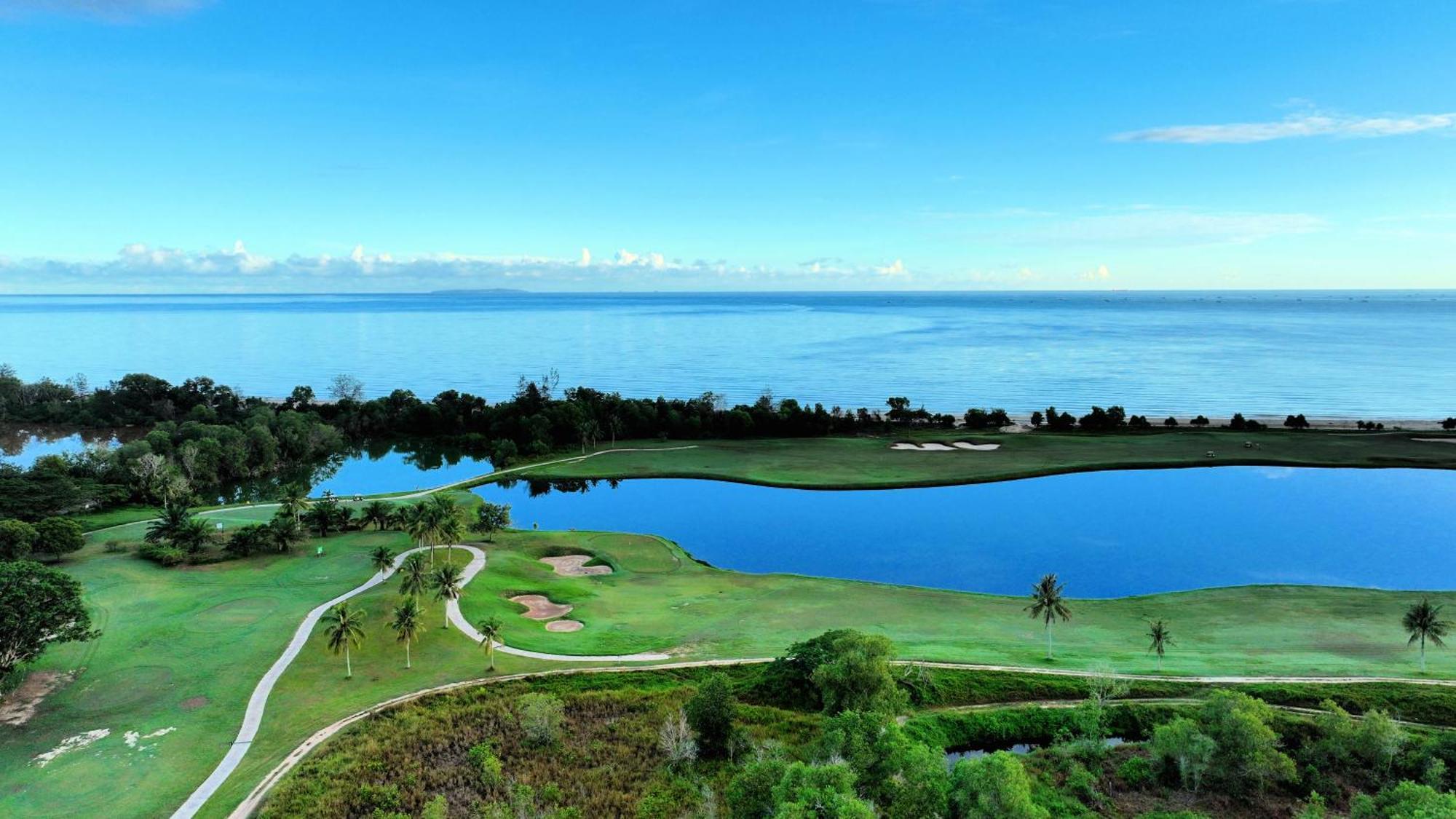 Artitaya Borneo Golf & Resort Papar Ngoại thất bức ảnh