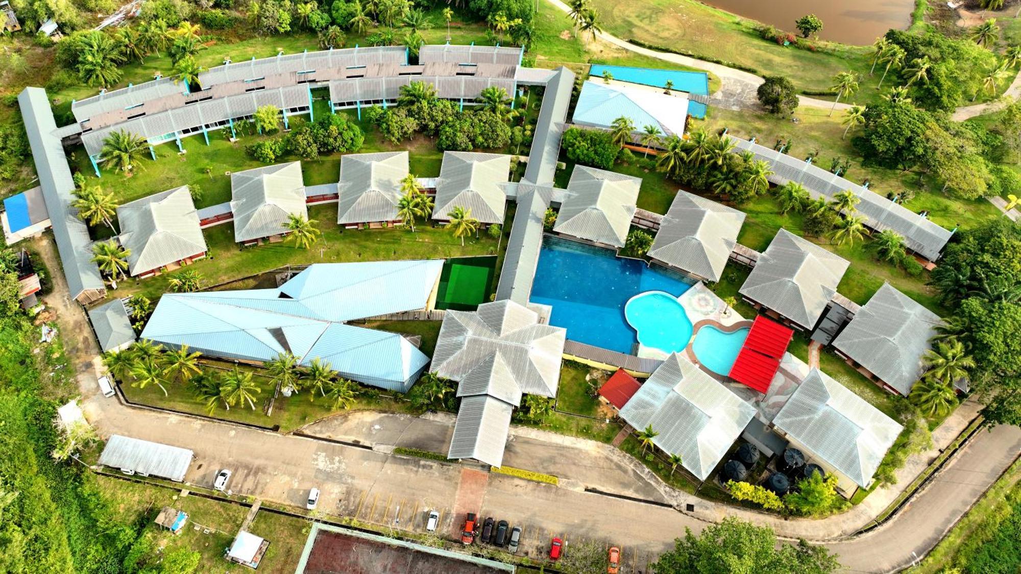 Artitaya Borneo Golf & Resort Papar Ngoại thất bức ảnh