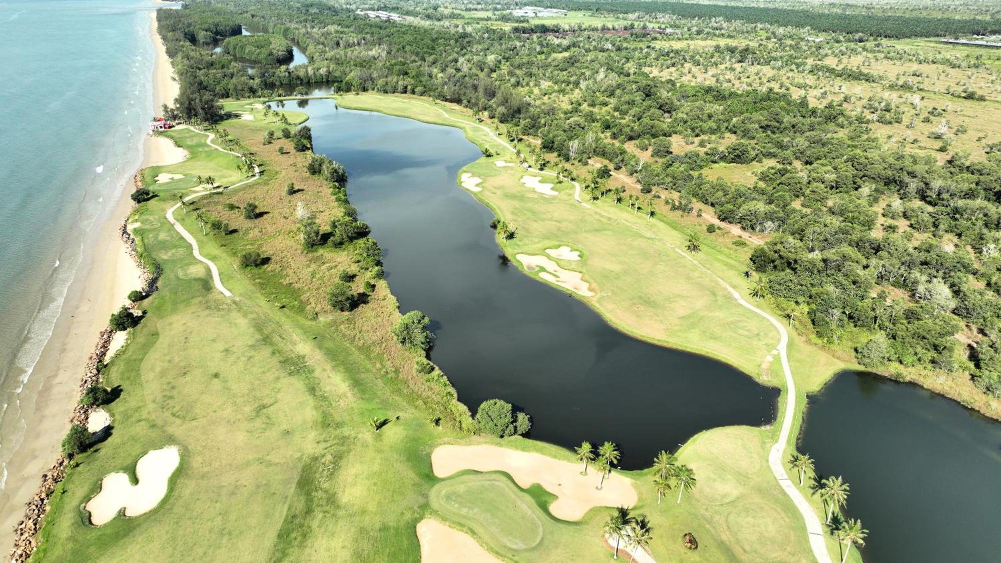 Artitaya Borneo Golf & Resort Papar Ngoại thất bức ảnh