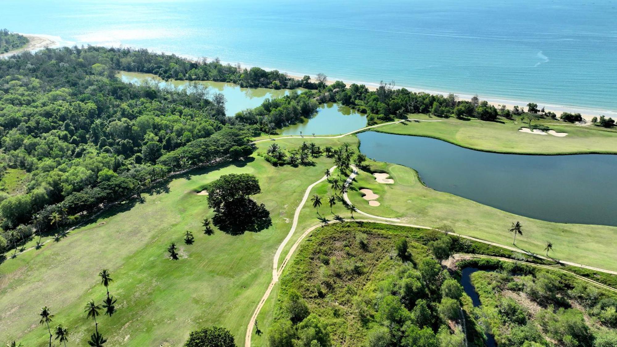 Artitaya Borneo Golf & Resort Papar Ngoại thất bức ảnh