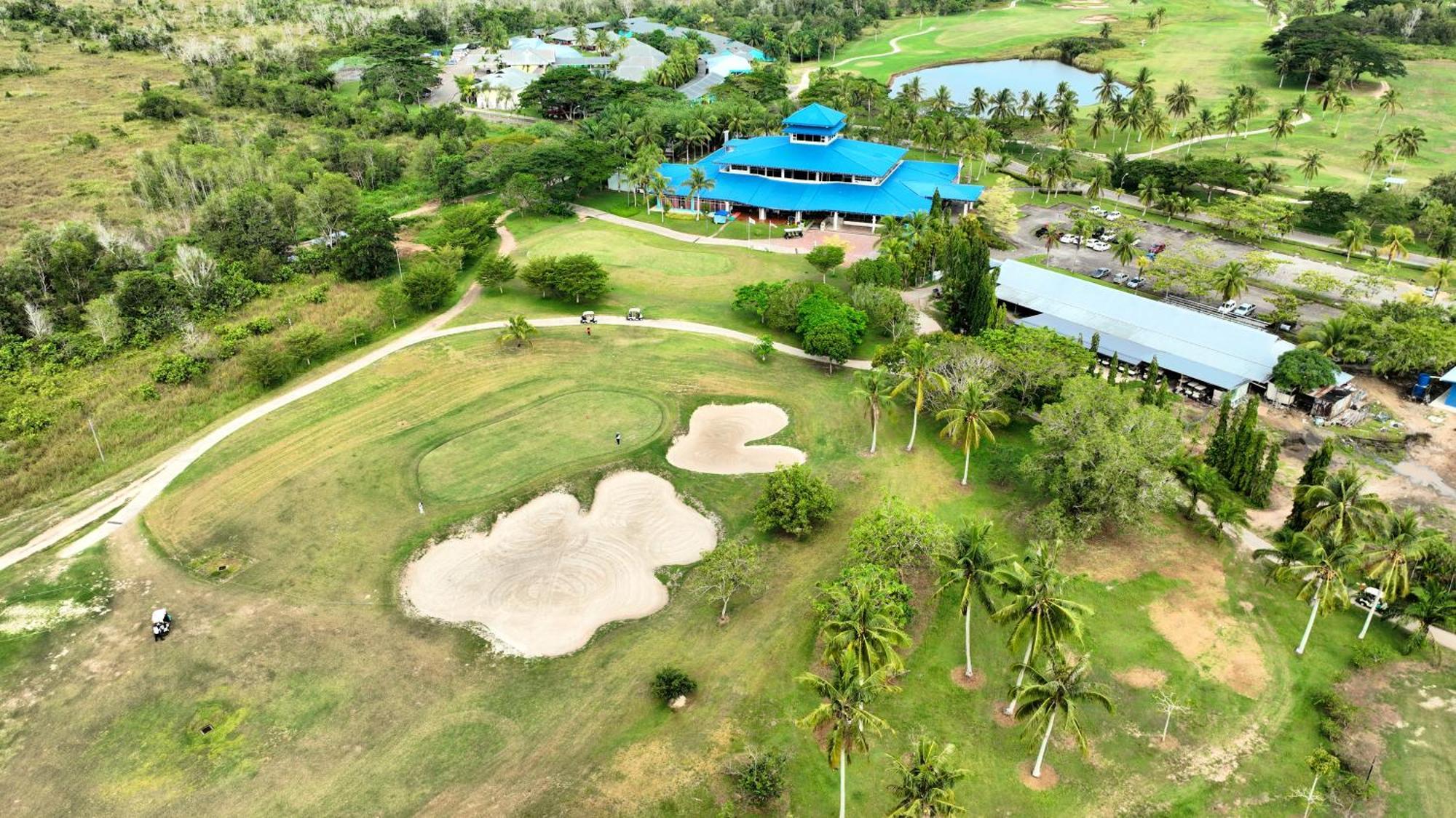 Artitaya Borneo Golf & Resort Papar Ngoại thất bức ảnh