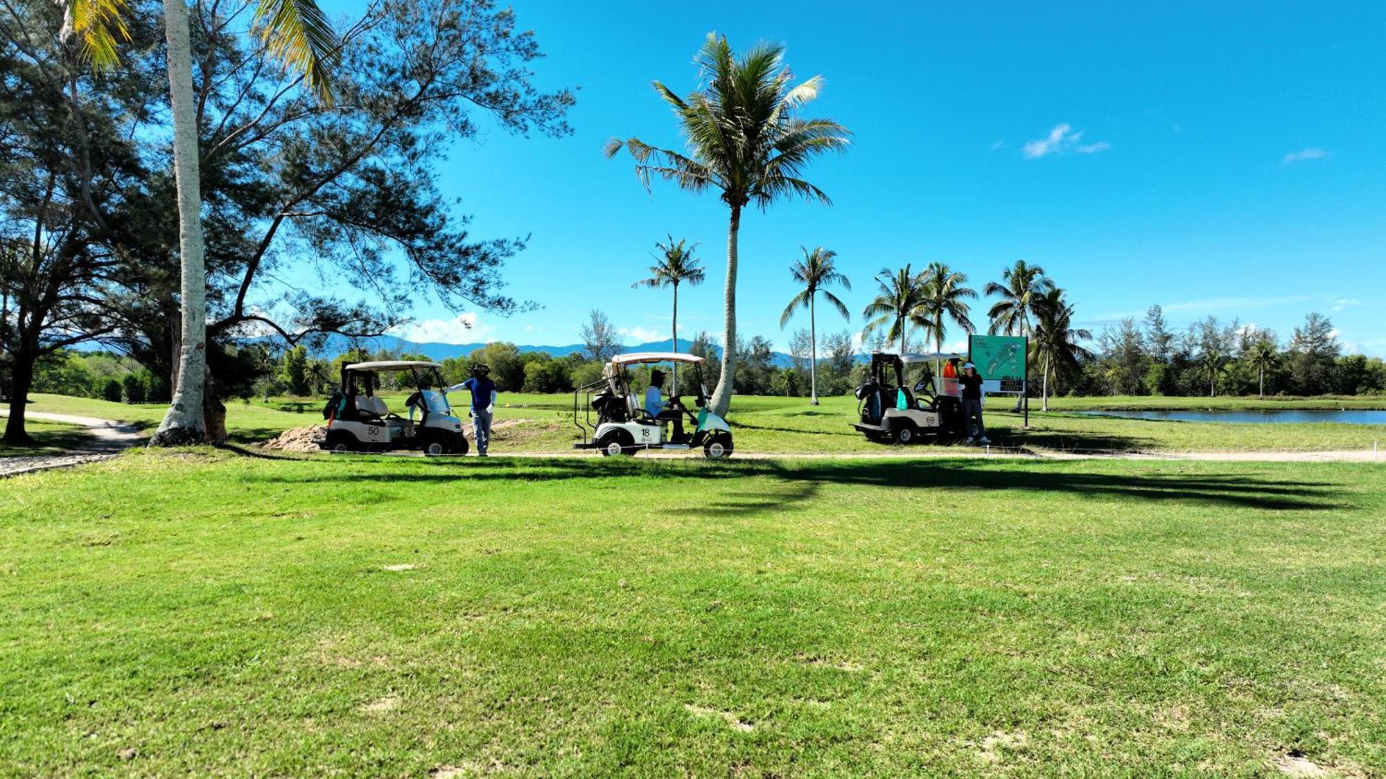 Artitaya Borneo Golf & Resort Papar Ngoại thất bức ảnh