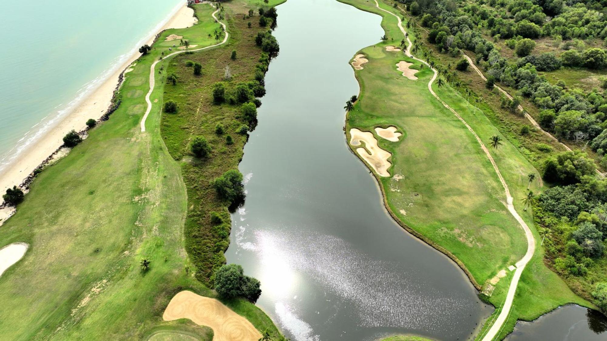 Artitaya Borneo Golf & Resort Papar Ngoại thất bức ảnh