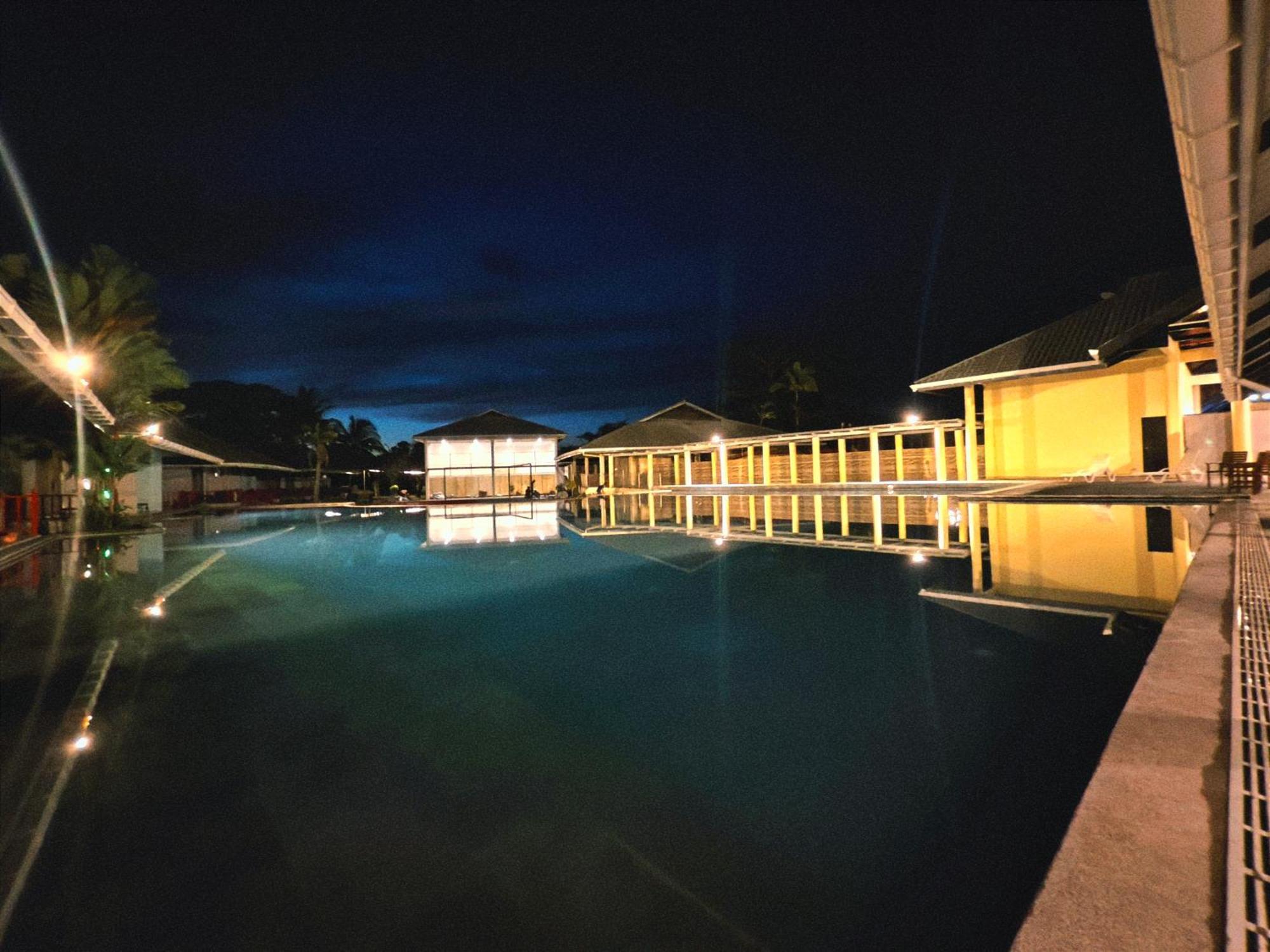 Artitaya Borneo Golf & Resort Papar Ngoại thất bức ảnh
